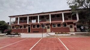 Fuerte resguardo policial en colegio de Asunción ante amenazas de supuesto atentado