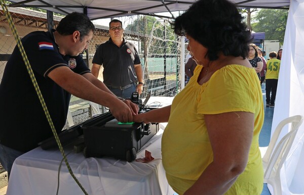 Mujeres y familias de Asunción accedieron a más de 500 servicios integrales - .::Agencia IP::.