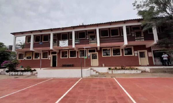 Fuerte resguardo policial en colegio de Asunción ante amenazas de supuesto atentado – Prensa 5