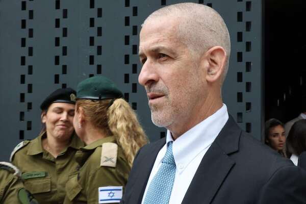 Netanyahu reconsidera destitución del jefe de inteligencia que lo investigaba - Mundo - ABC Color