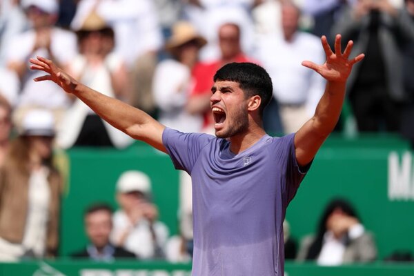 Versus / Alcaraz remonta ante Fils y se cita con Davidovich en 'semis' de Montecarlo
