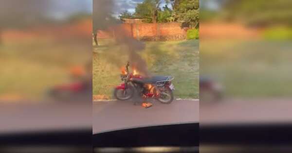 Diario HOY | Cambyreta: no quiso entregar su moto a la PMT y decidió prenderle fuego