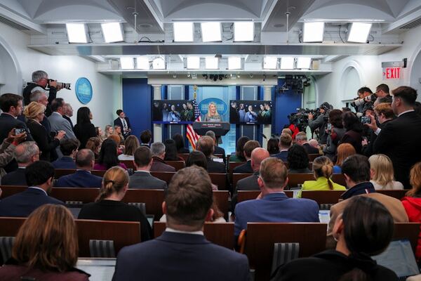 La Casa Blanca afirma que más de 75 países buscan acuerdos con EE.UU. | Internacionales | 5Días