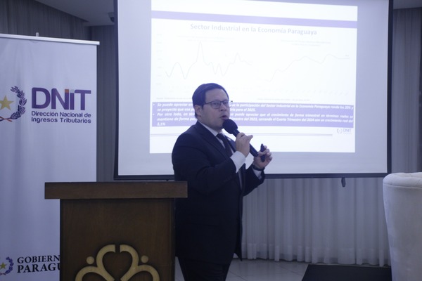 Óscar Orué: “La industria debe ser el pilar fundamental de la economía paraguaya” | Análisis Macro | 5Días