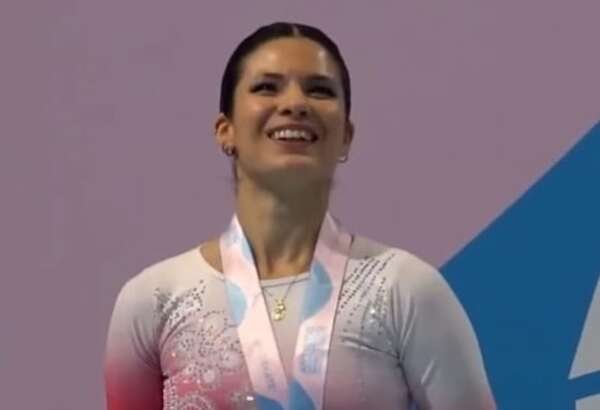 Erika Alarcón suma otra presea para el Team Paraguay en el patinaje artístico de Argentina - Polideportivo - ABC Color