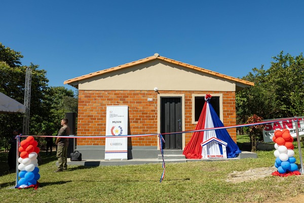 Gobierno entregó viviendas sociales a las familias de Caaguazú - Unicanal