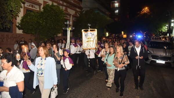 Viernes de Dolores: Cardenal Adalberto Martínez cuestiona mafia de los pagarés