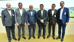 Titular del Congreso pide acuerdo equitativo en Itaipú