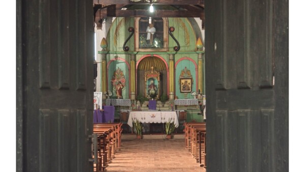 Recorrido sacro con Revista Pausa