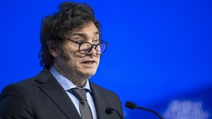 Argentina flexibiliza régimen cambiario gracias a millonario préstamo del FMI - 1000 Noticias