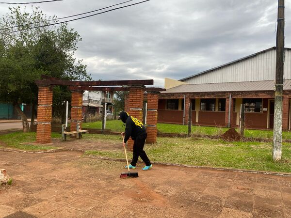 Arranca los sábados de limpieza por los barrios de Encarnación