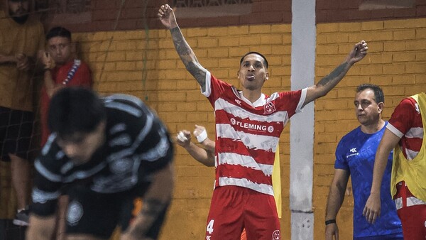 Afemec golea a Olimpia en el arranque de la Liga Premium