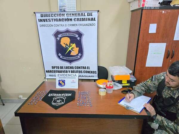 Allanan vivienda e incautan drogas en Paraguarí - Nacionales - ABC Color