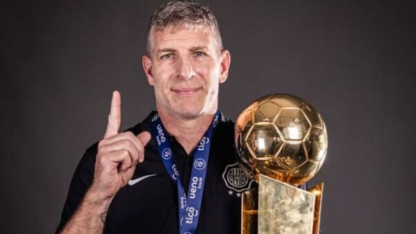 "La 47 nunca la voy a olvidar": Martín Palermo se despide de Olimpia