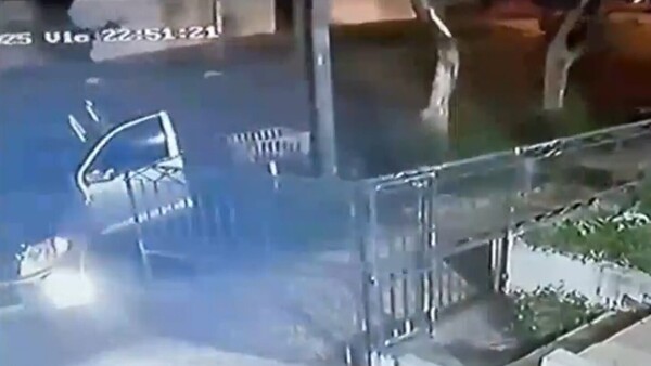 En medio de disparos, roban camioneta a un hombre frente a su vivienda