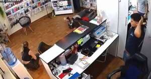 La Nación / Asaltan un local comercial en Luque