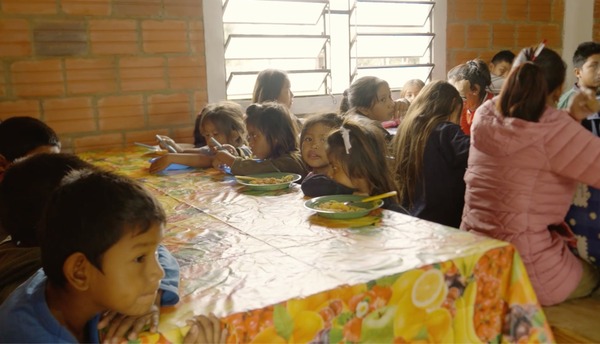 Hambre Cero llega a casi 12.000 estudiantes indígenas del Chaco - .::Agencia IP::.