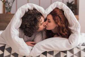 Día Internacional del Beso: claves científicas para un beso inolvidable - Sexualidad - ABC Color