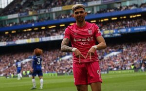 Versus / ¡Primer gol de Julio Enciso con el Ipswich Town!