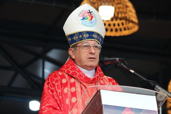 Obispo denuncia la mafia de los pagarés, pide combatir la corrupción y devolver la dignidad al pueblo - Nacionales - ABC Color