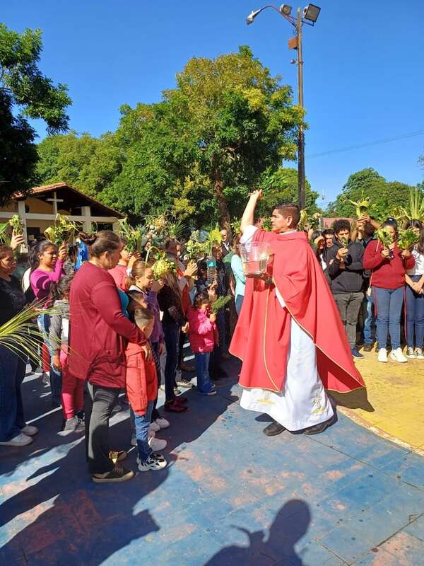 Domingo de Ramos: párroco insta a valorar a la familia y a mantener siempre la humildad - Nacionales - ABC Color