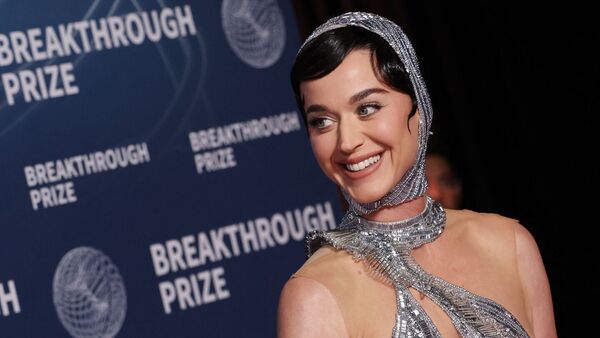 Katy Perry en la moda del turismo espacial para ricos