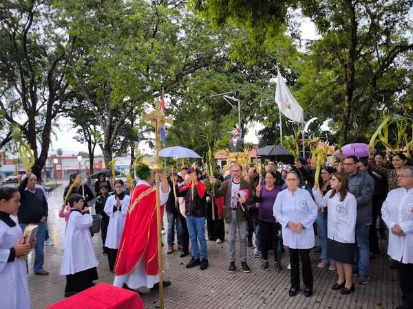 El Domingo de Ramos movilizó a centenares de feligreses en la parroquia de Santaní y capillas aledañas - Nacionales - ABC Color