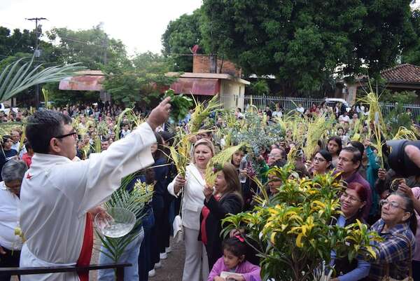 Semana Santa en Carapeguá: Llaman a reencontrarse con Jesús y a ayudar al prójimo a cargar su cruz - Nacionales - ABC Color
