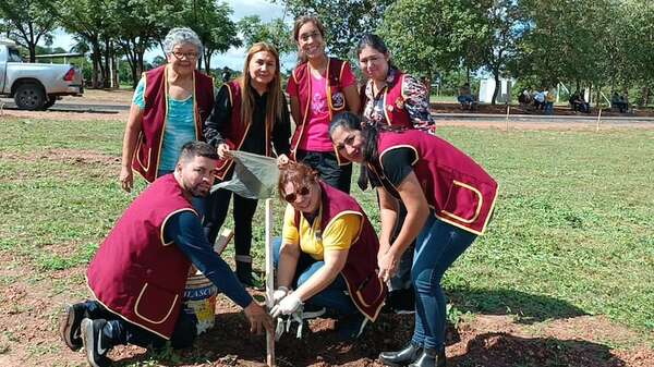 Concepción: plantan unos 400 árboles en predio del Monumento al Indio - Nacionales - ABC Color