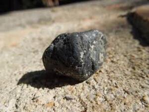 La piedra ¿Y tú para que lo usas? » San Lorenzo PY