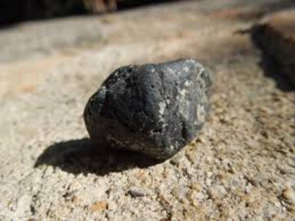 La piedra ¿Y tú para que lo usas? » San Lorenzo PY