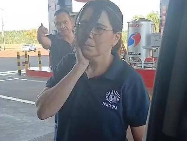 Abogado kangüero que tongueó a funcionaria va a seguir tras las rejas