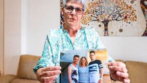 Una mujer localiza a su hijo, posible bebé robado en 1981, cuarenta años después