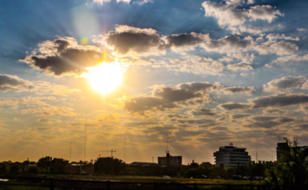 Pronostican un lunes con temperaturas cálidas y sin lluvias