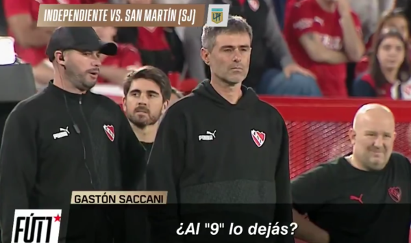 Versus / ¿El DT de Independiente estaba a punto de sacar a Ávalos y justo llegaron los goles?