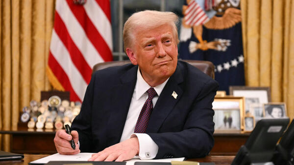 Aranceles: Trump advierte que “nadie se salvará” de sus medidas y prepara anuncios sobre semiconductores - .::Agencia IP::.