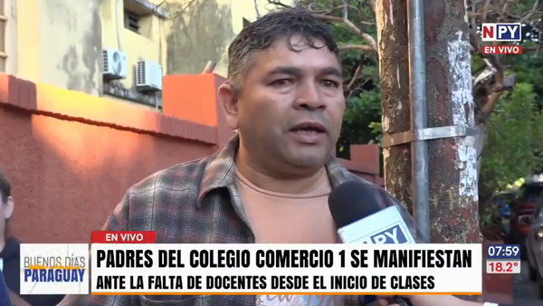 "¿Cómo hay G. 20 millones para pagar a hijos de diputados y no para profesores que preparán a la población?"