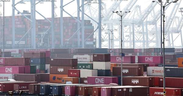 La Nación / La ONU prevé una caída del 3 % en el comercio mundial por aranceles de Trump