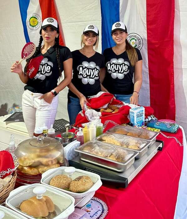 La conductora Gi Britos y sus amigas presentaron platos paraguayos en el Cancún World Fest - Gente - ABC Color