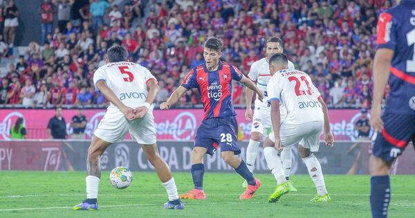 Choque de vecinos en barrio Obrero | Asociación Paraguaya de Fútbol