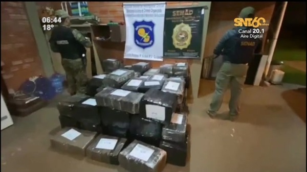 Hallan 1.445 kilos de marihuana en camioneta abandonada en Canindeyú - SNT
