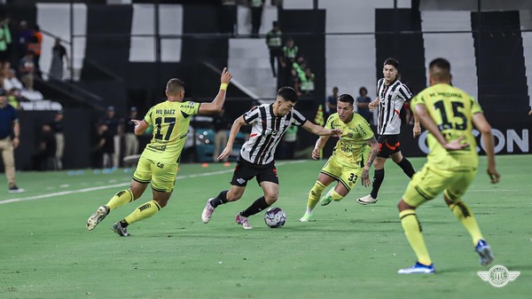 El puntero Libertad visita a Recoleta en el arranque de la Fecha 14 - Unicanal