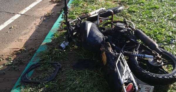 Diario HOY | Motocicleta sufre accidente y acaba en llamas: padre e hijo resultaron lesionados