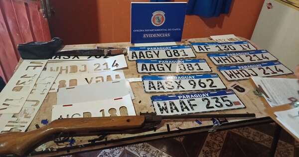 Diario HOY | Allanan serigrafía donde falsificaban chapas vehiculares en Encarnación