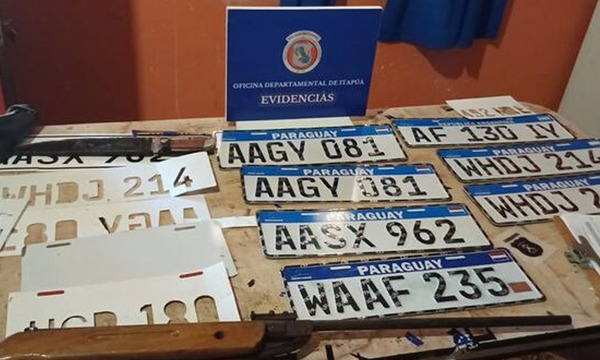 Falsificaban matrículas paraguayas y argentinas en una serigrafía de Encarnación - OviedoPress
