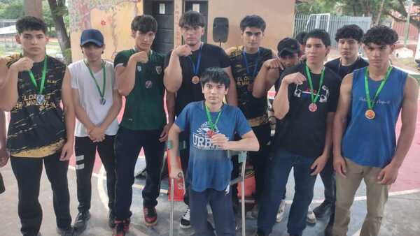 ¡Pulseada al estilo TikTok! Jóvenes arrasan en torneo con técnica aprendida en tutoriales