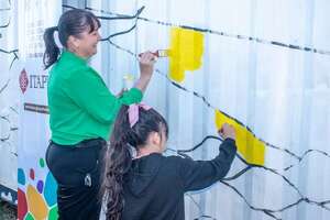 Presentan mural colaborativo en la playa San José de Encarnación - Nacionales - ABC Color