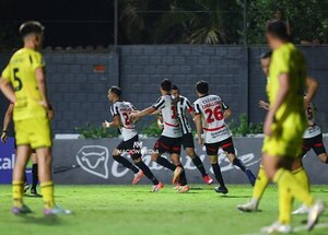 Versus / ¡Libertad vuelve a salvar el invicto!