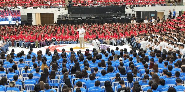 Gobierno entrega 6.796 becas y marca un hito sin precedentes en la educación superior paraguaya