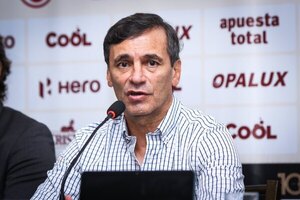 Versus / Fabián Bustos explicó por qué dejó Universitario y decidió venir a Olimpia